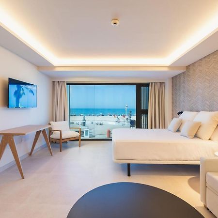 كاديز Apartamentos Playa Victoria المظهر الخارجي الصورة